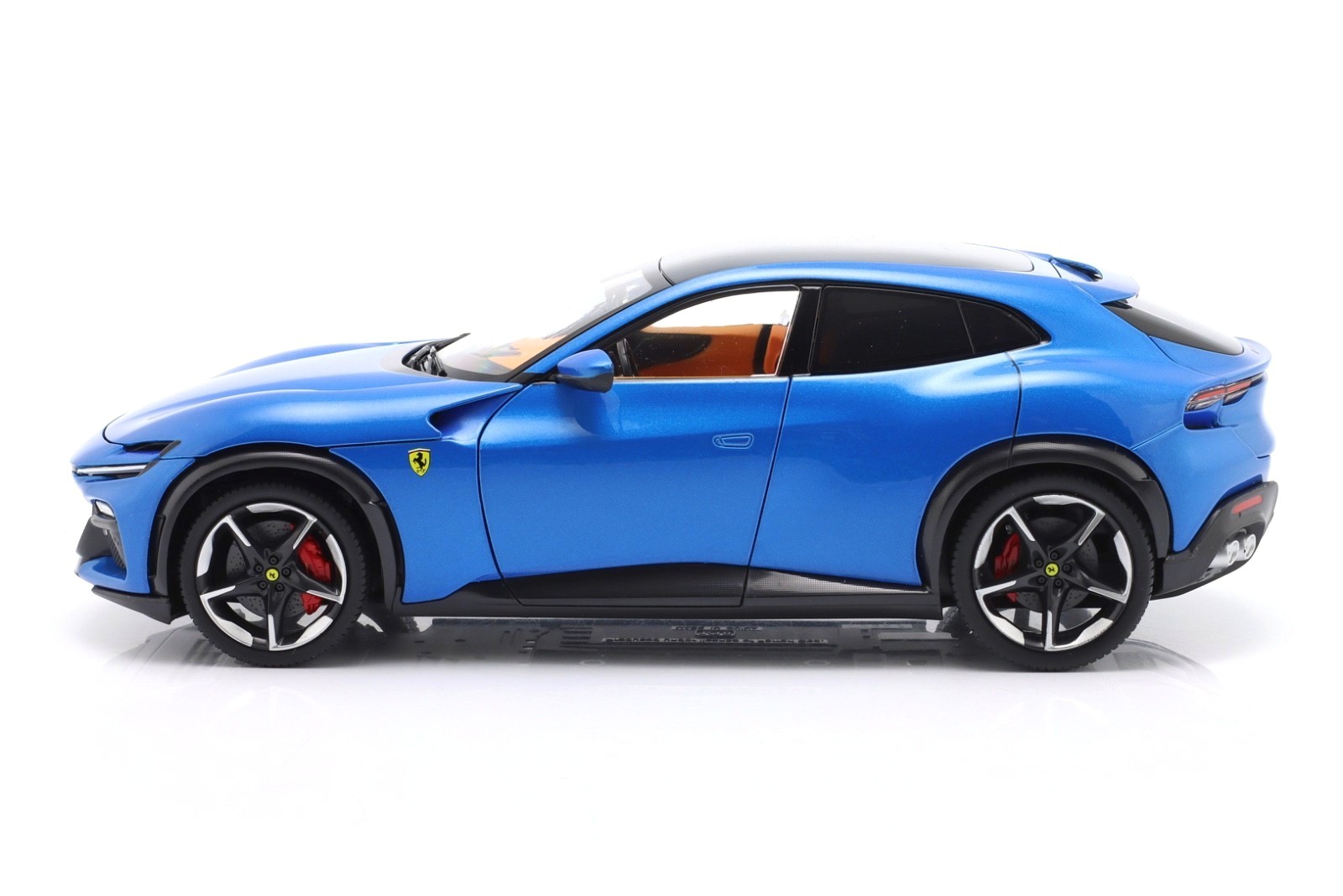 Ferrari Purosangue 2022 blu corsa with Showcase 1:18 Polistil
