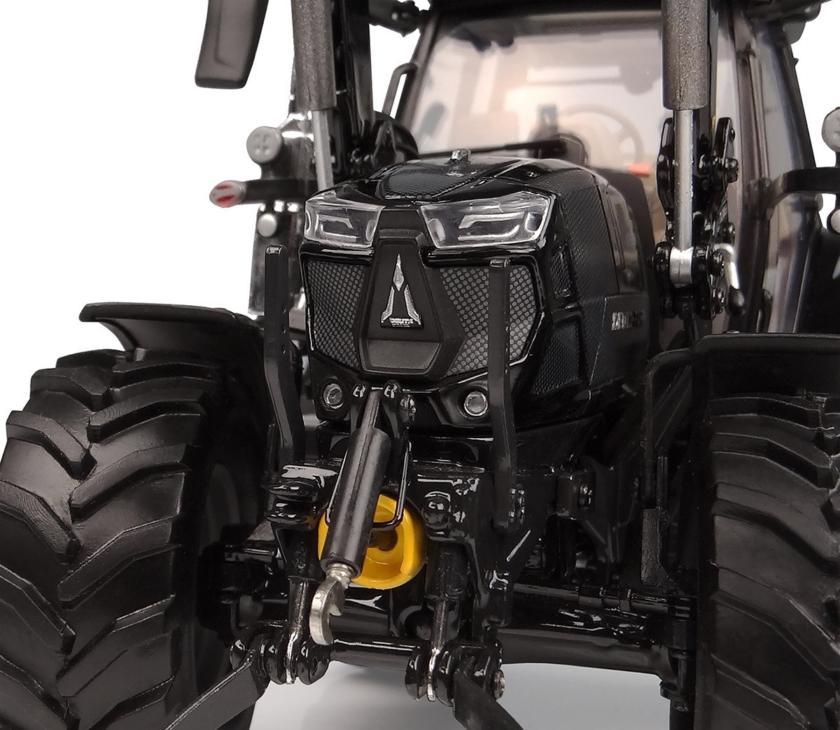 Deutz-Fahr 6150.4 TTV Tractor Warrior with FZ 47-23 Front Loader 2018 black 1:32 Universal Hobbies