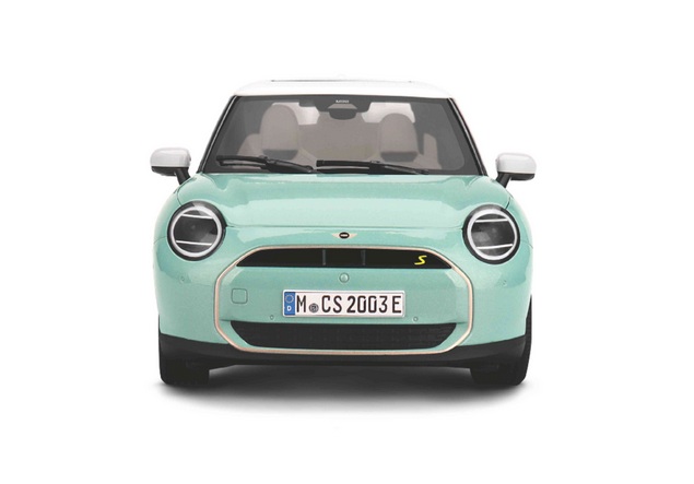 Mini Cooper SE 2023 ocean wave green 1:18 Minichamps