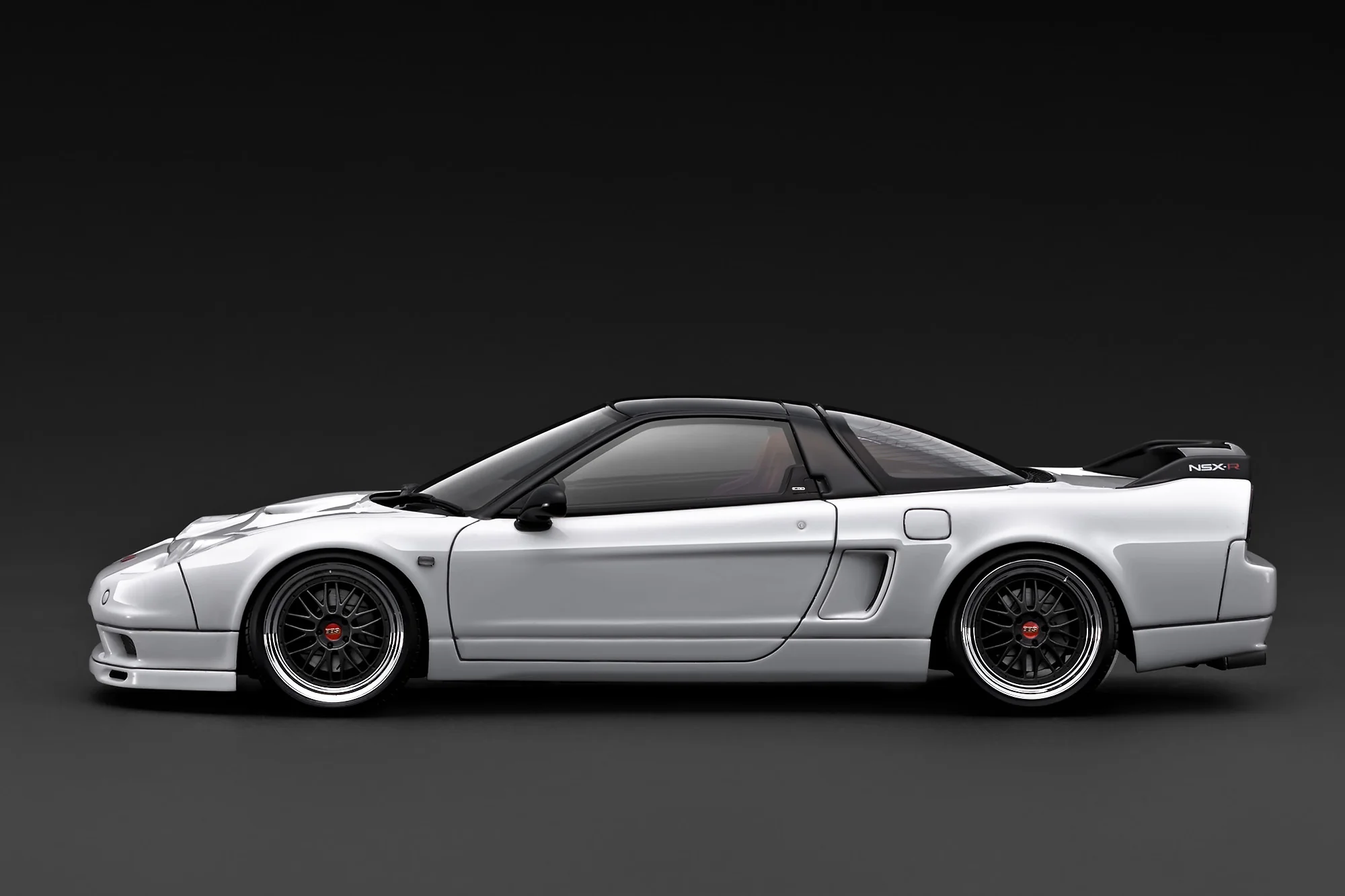 Honda NSX-R NA2 white 1:18 Ignition Model