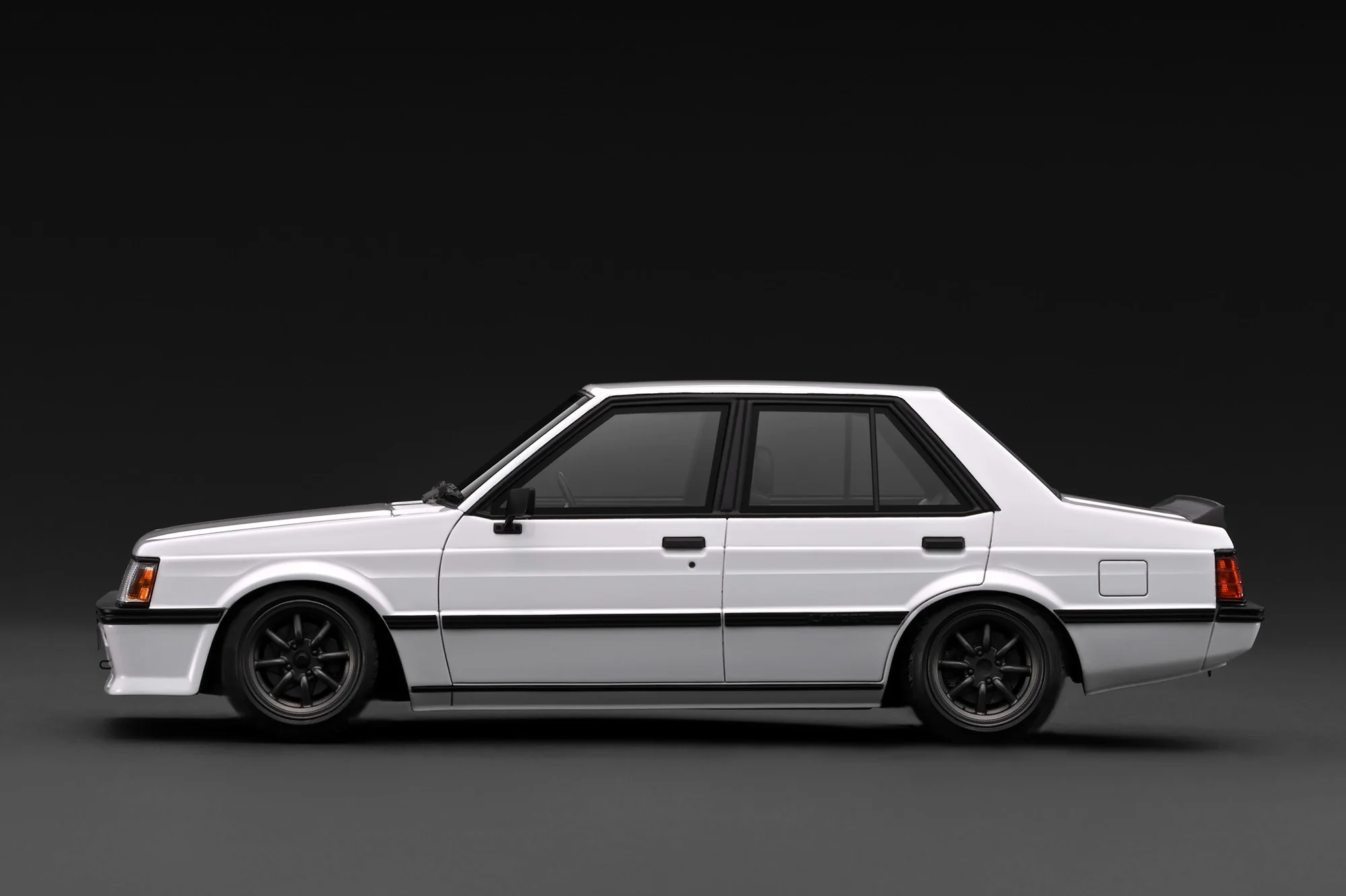 Mitsubishi Lancer EX GSR Turbo white 1:18 Ignition Model