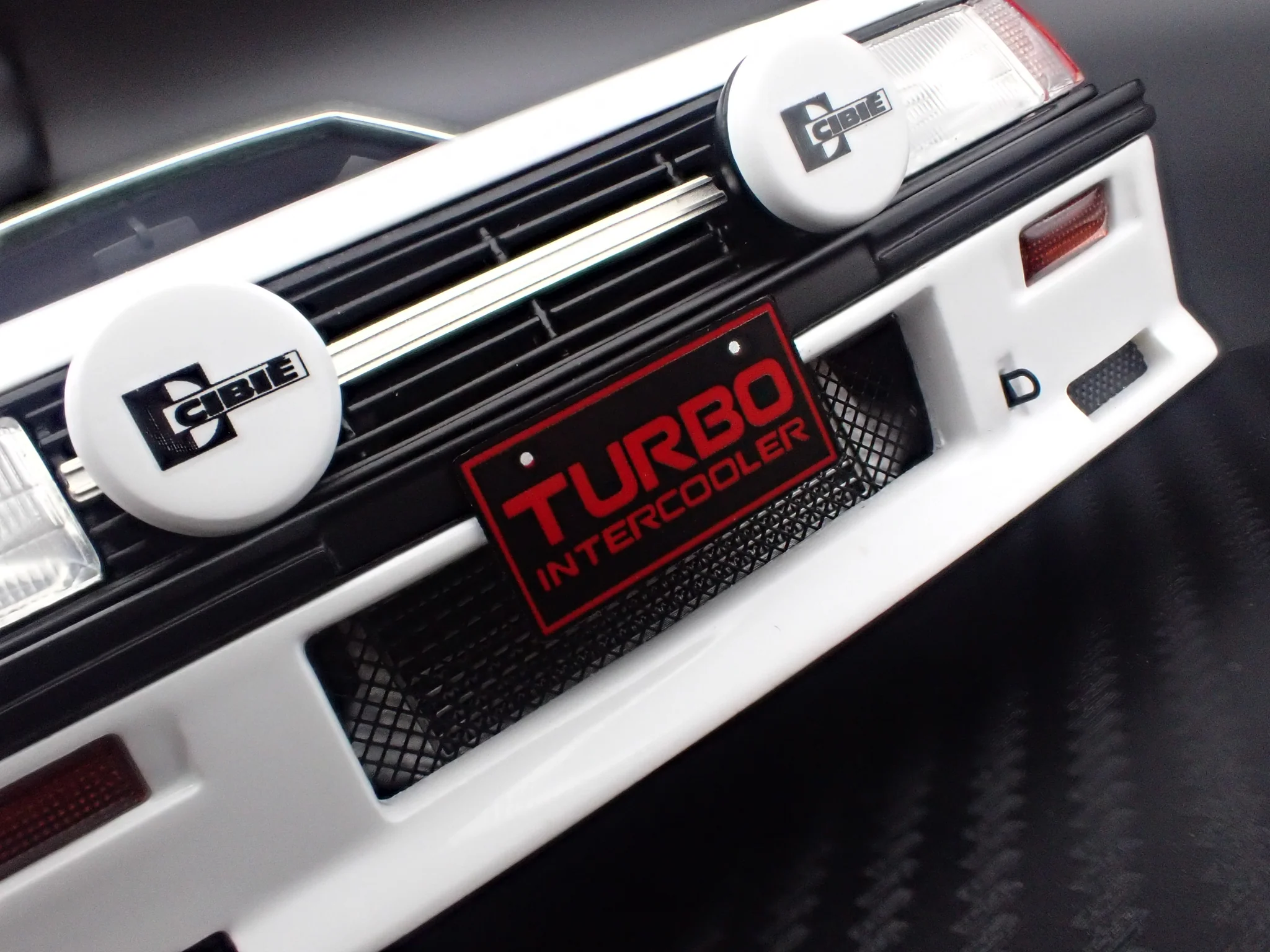 Mitsubishi Lancer EX GSR Turbo white 1:18 Ignition Model
