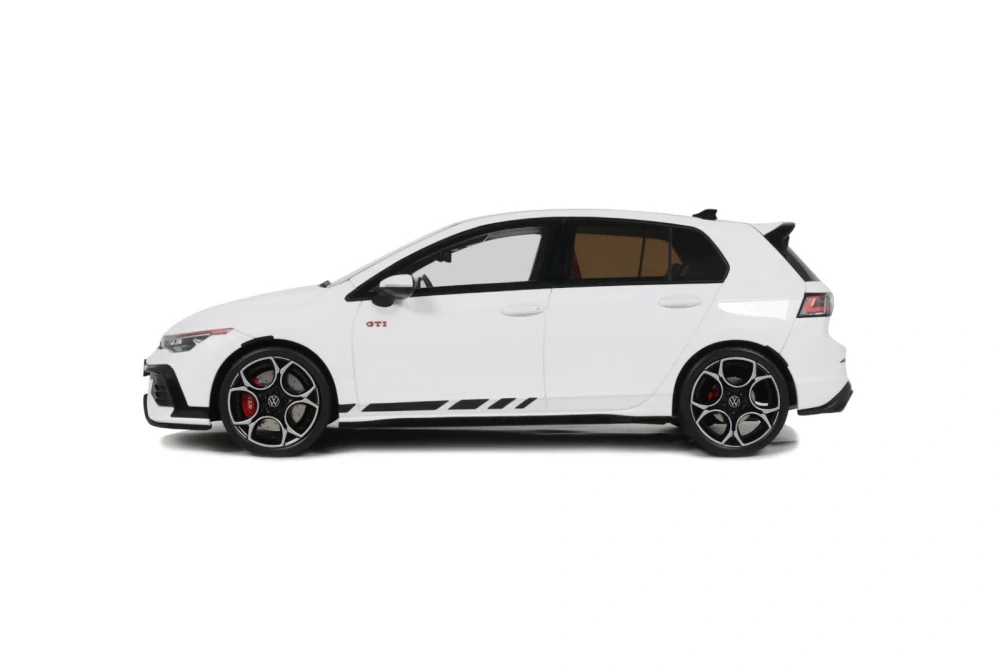 Volkswagen Golf Mk.8 GTI Clubsport 2024 pure white 1:18 OttOmobile