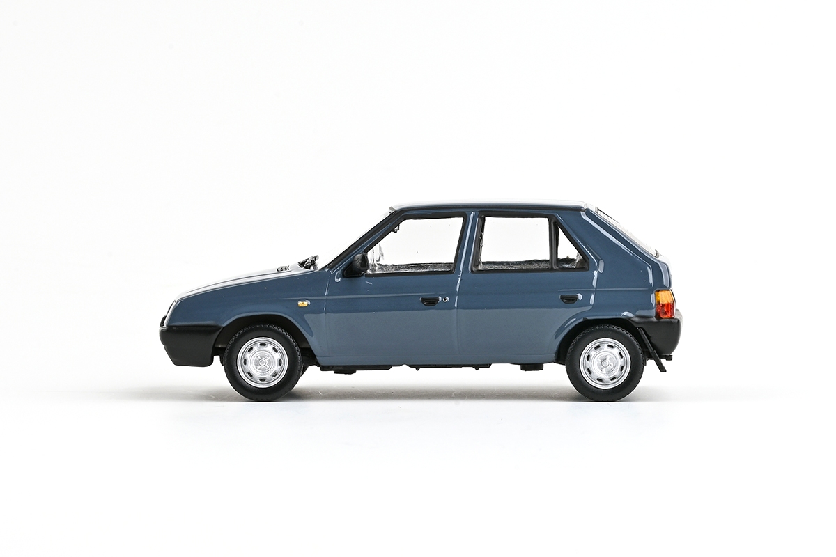 Škoda Favorit 136L 1988 šedomodrá tmavá 1:43 Abrex