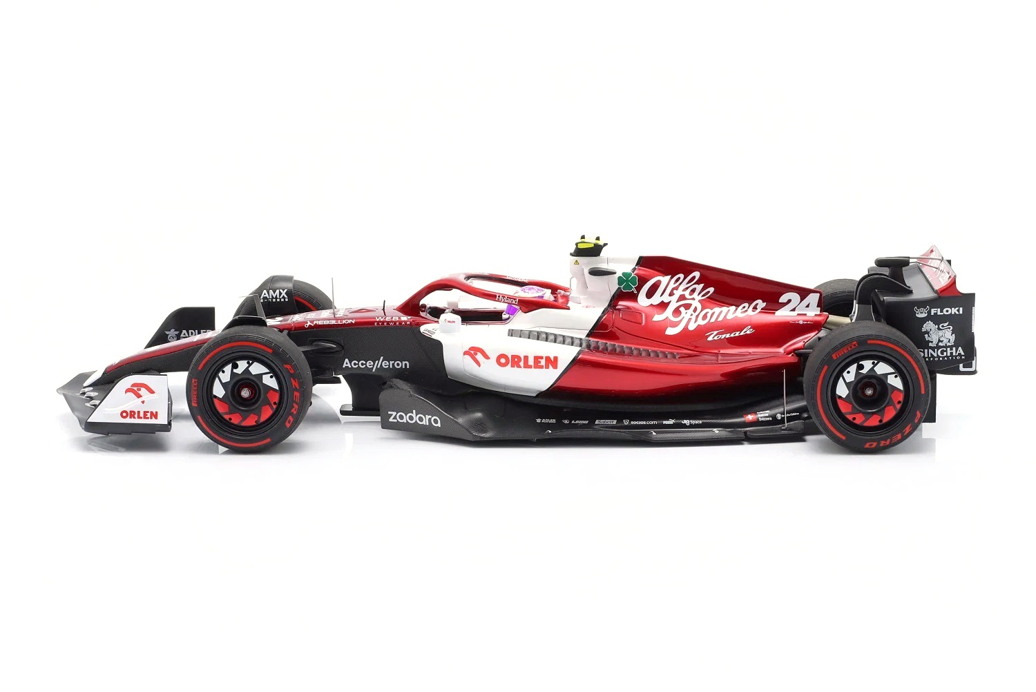 Alfa Romeo F1 Team ORLEN C42 #24 G.Zhou Bahrain GP 2022 1:18 Minichamps