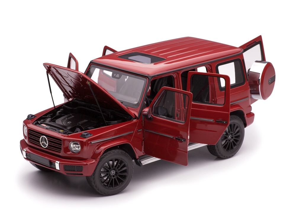 Mercedes-Benz G-Class W463 2020 red 1:18 Minichamps