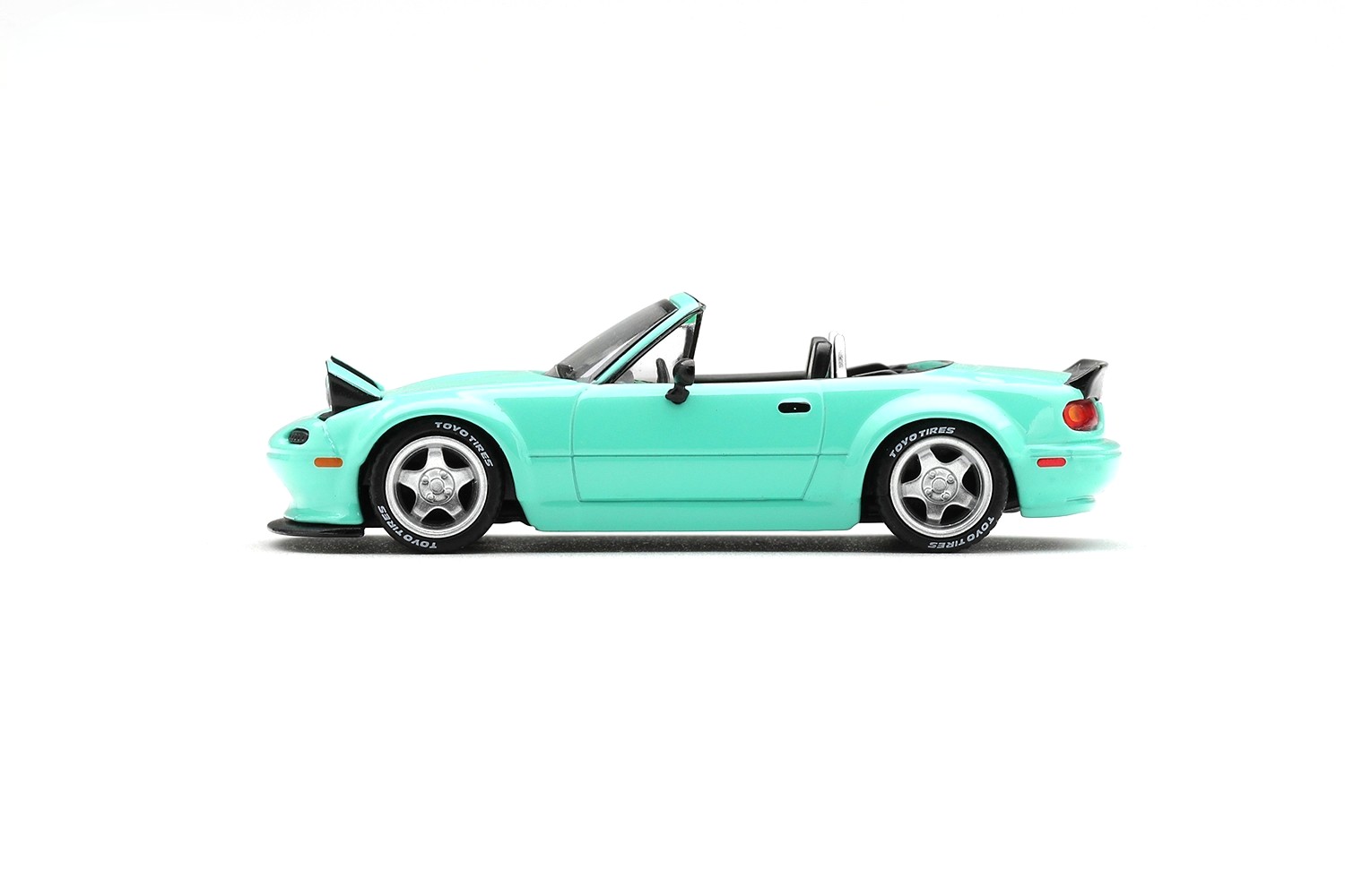 Mazda MX5 (NA) Pandem Body Kit 2026 mint green 1:64 Mini GT