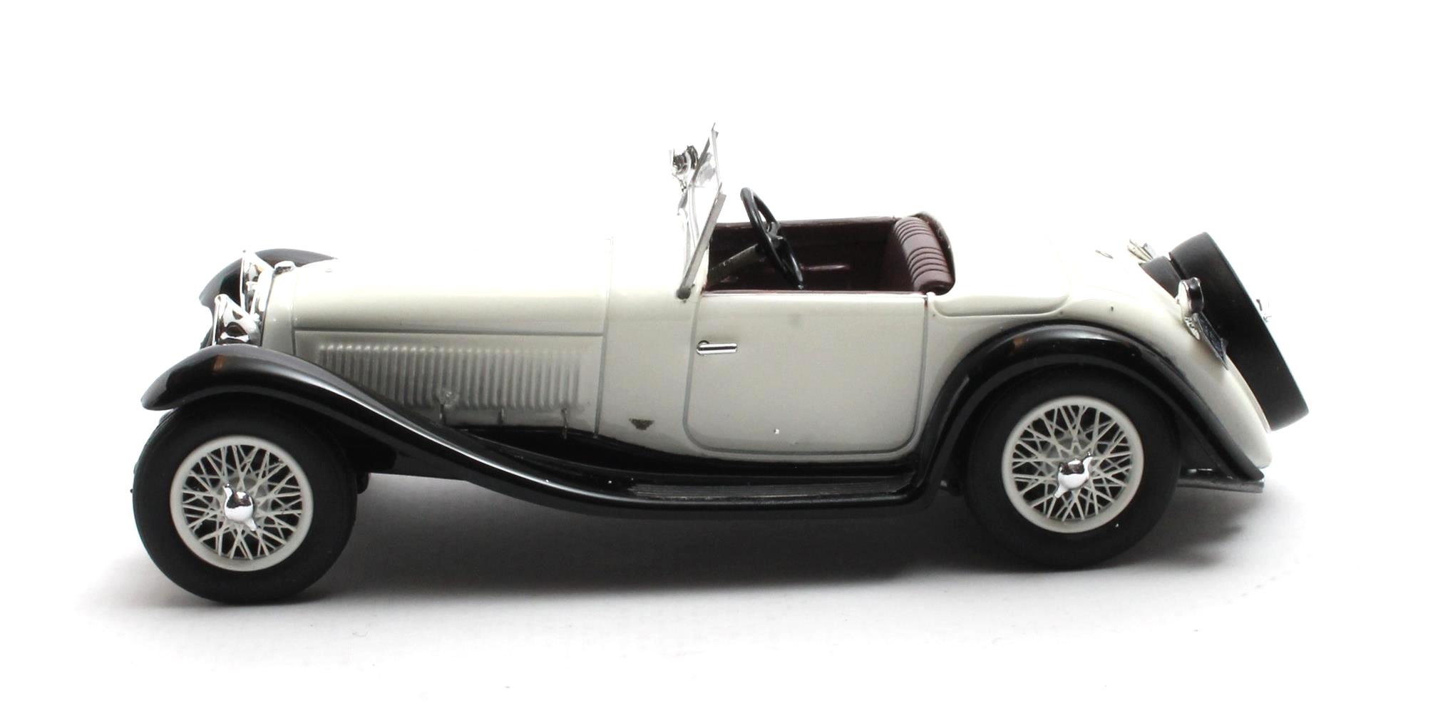 Alfa Romeo 6C 1750SV Figoni Spider Cabriolet Open 1932 white/black 1:43 Matrix Scale Models