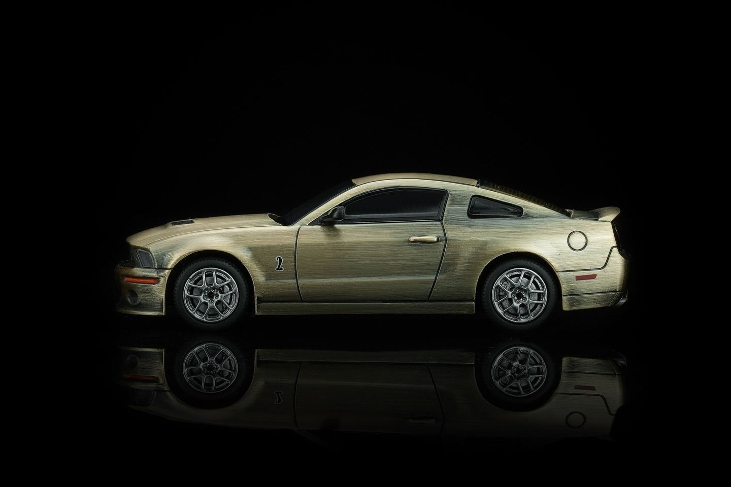Ford Mustang Shelby GT500 2007 *HEC 2026* vintage bronze 1:64 Motorhelix x Greenlight