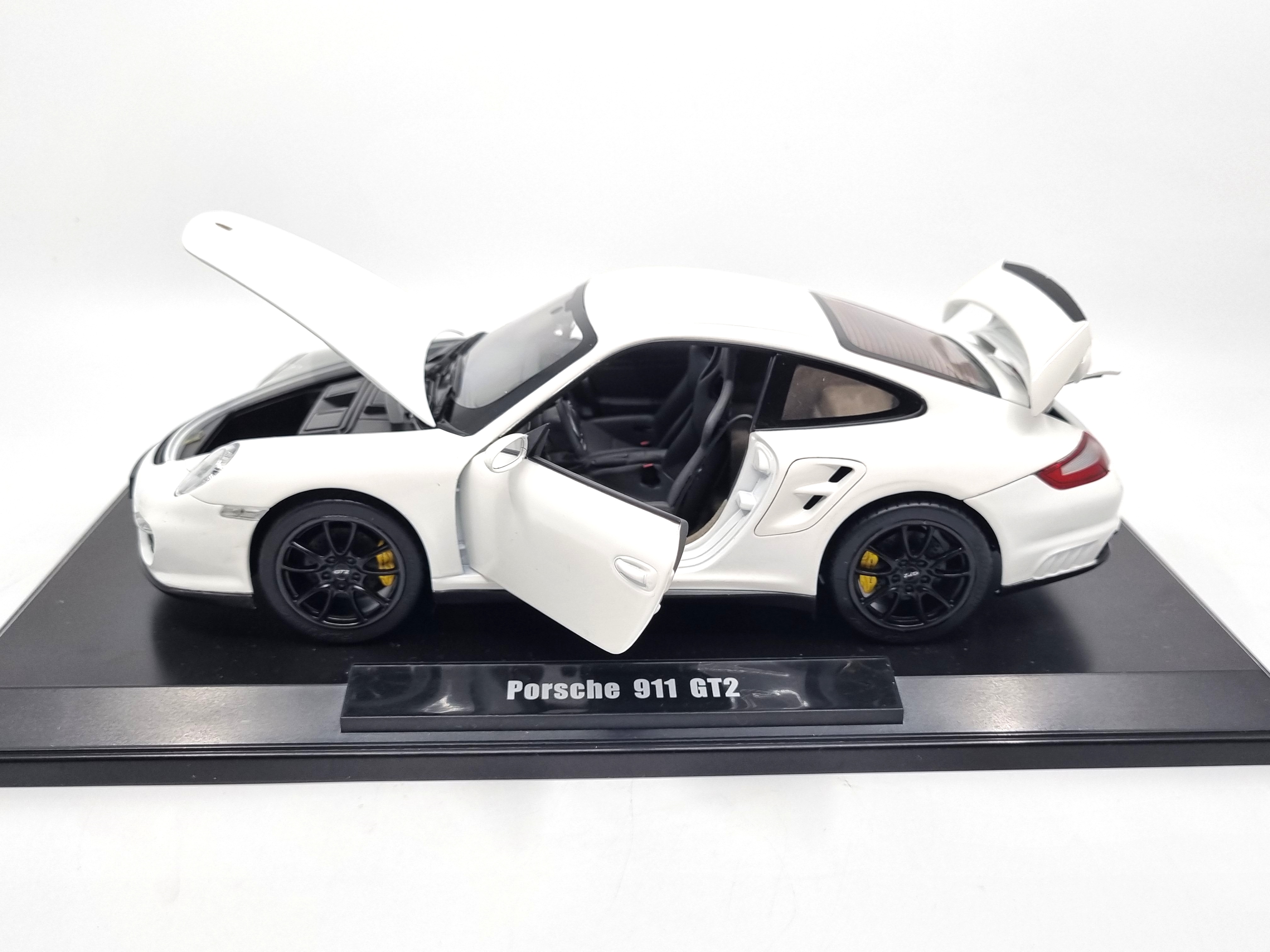 Porsche 911 GT2 2007 1:18 Norev