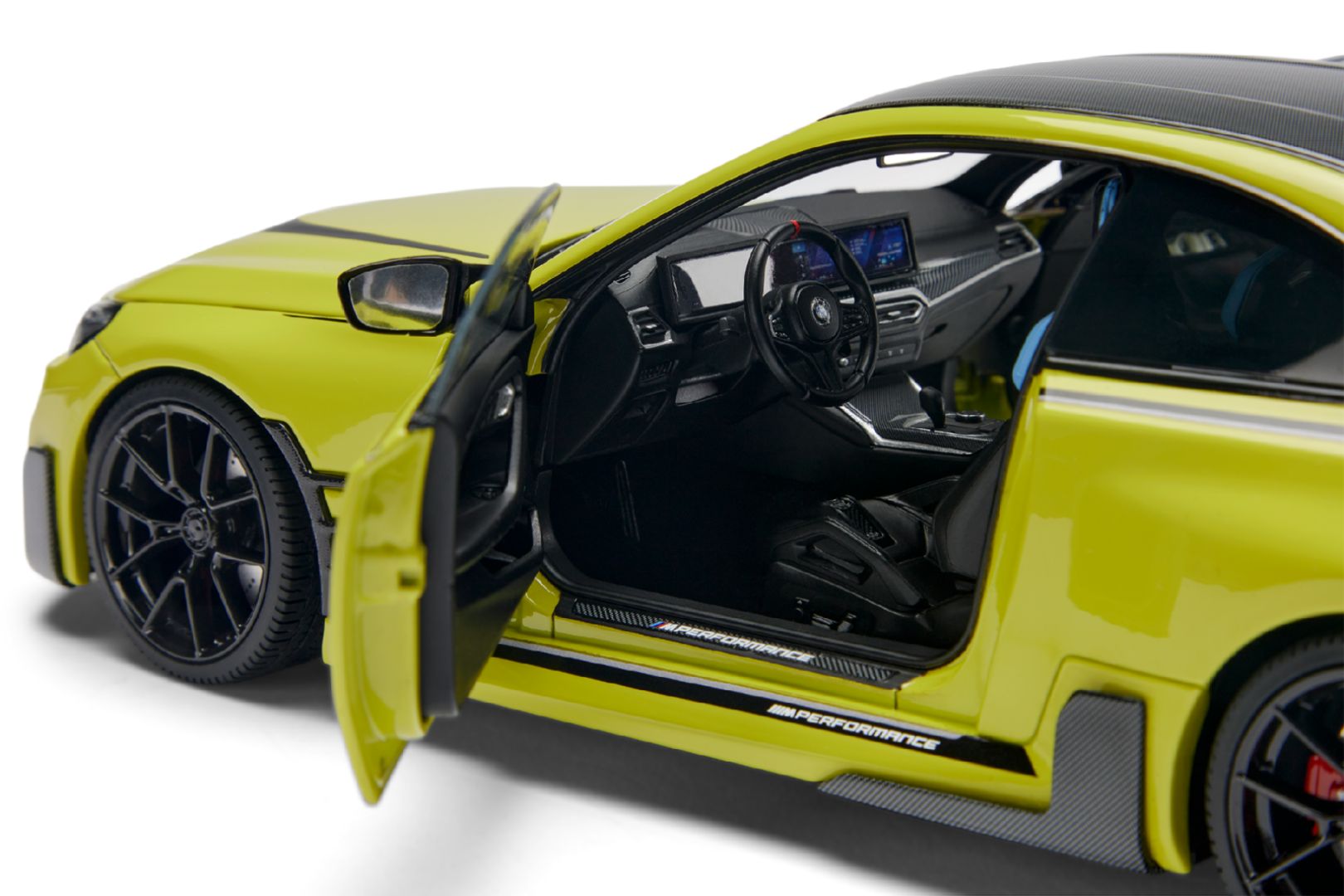 BMW M2 Pefrormance Parts 2024 Sao Paulo yellow 1:18 Minichamps