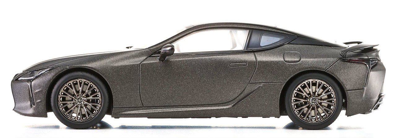 Lexus LC500 Pinnacle 2025 matt grey 1:43 Kyosho