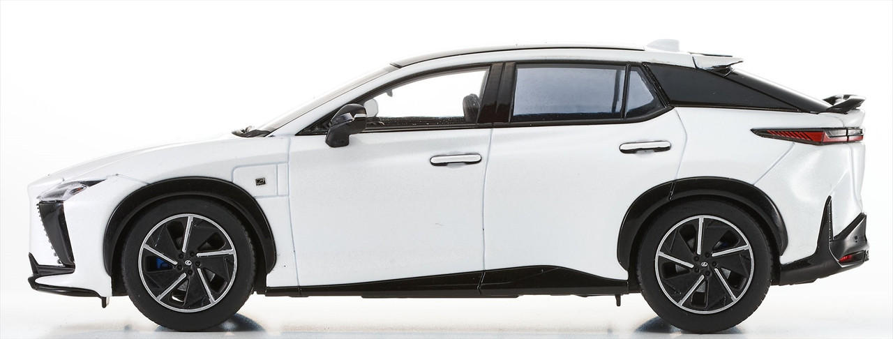 Lexus RZ550e F Sport 2026 white 1:43 Kyosho