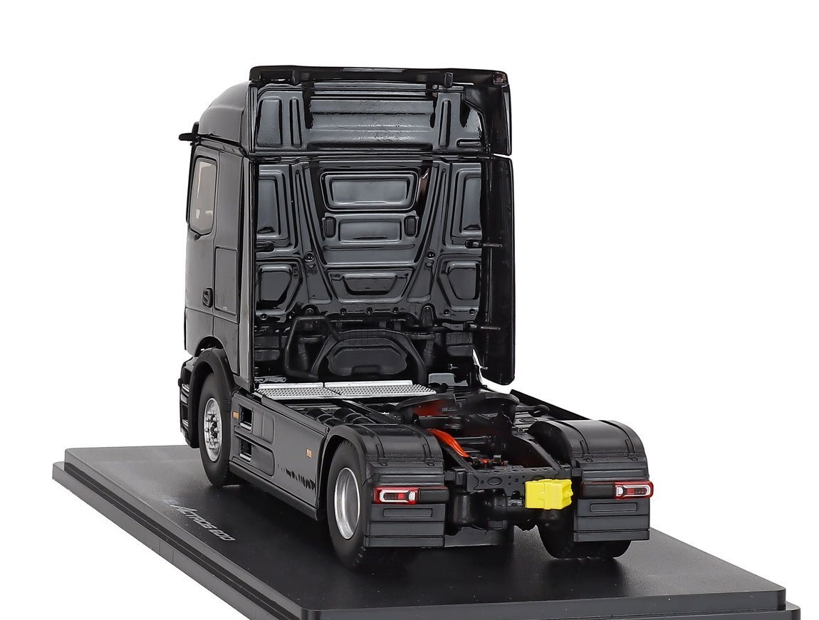 Mercedes-Benz E-Actross 600 Tractor Truck 2-Assi 2025 black 1:43 Eligor