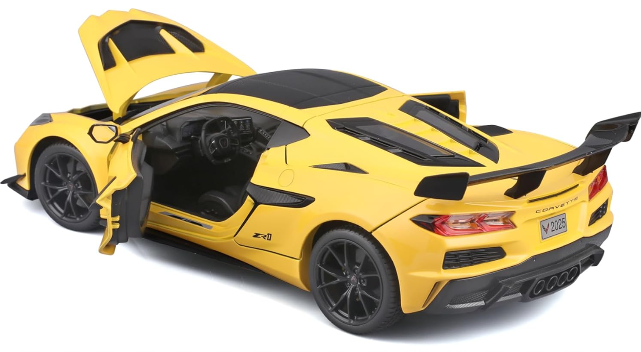 Chevrolet Corvette ZR1 2025 yellow 1:18 Maisto