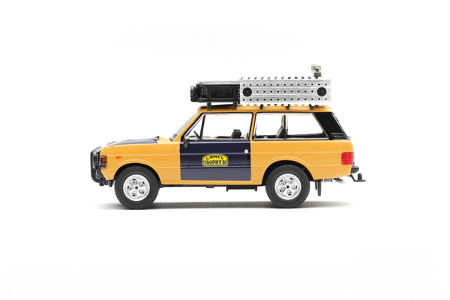 Land Rover Range Rover Camel Trophy Team West Germany 3 H.Fischer/W.Bays Camel Trophy Sumatra 1981 1:64 Mini GT