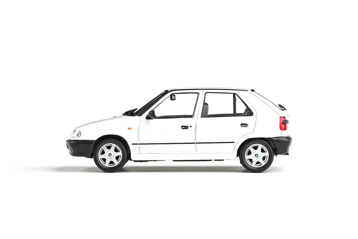 Škoda Felicia 1994 bílá 1:43 Abrex