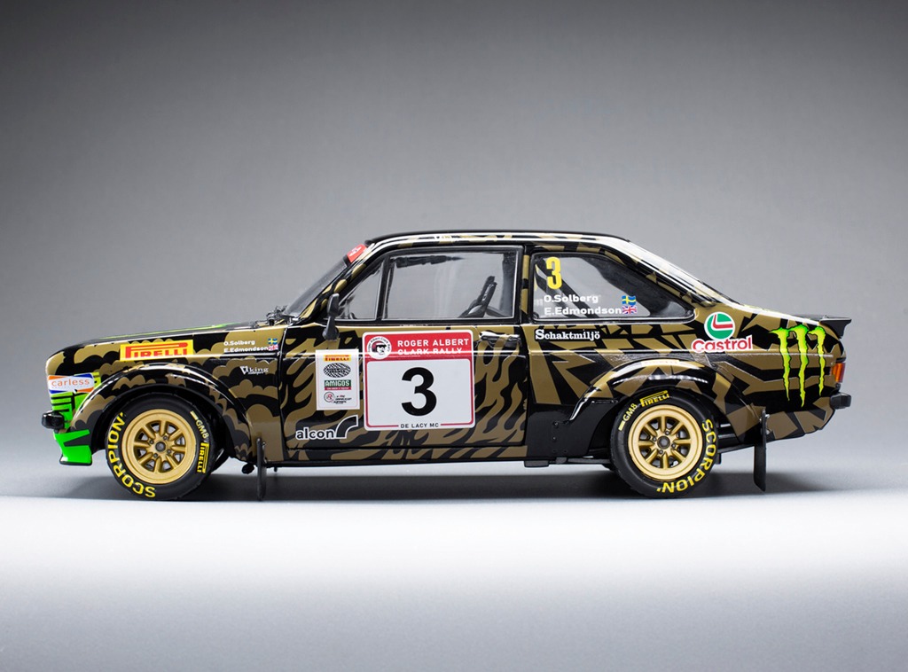 Ford England Escort MKII RS1800 #3 Solberg/Edmondson Rally Roger Albert Clark 2023 with Pilot Figure 1:18 Sun Star