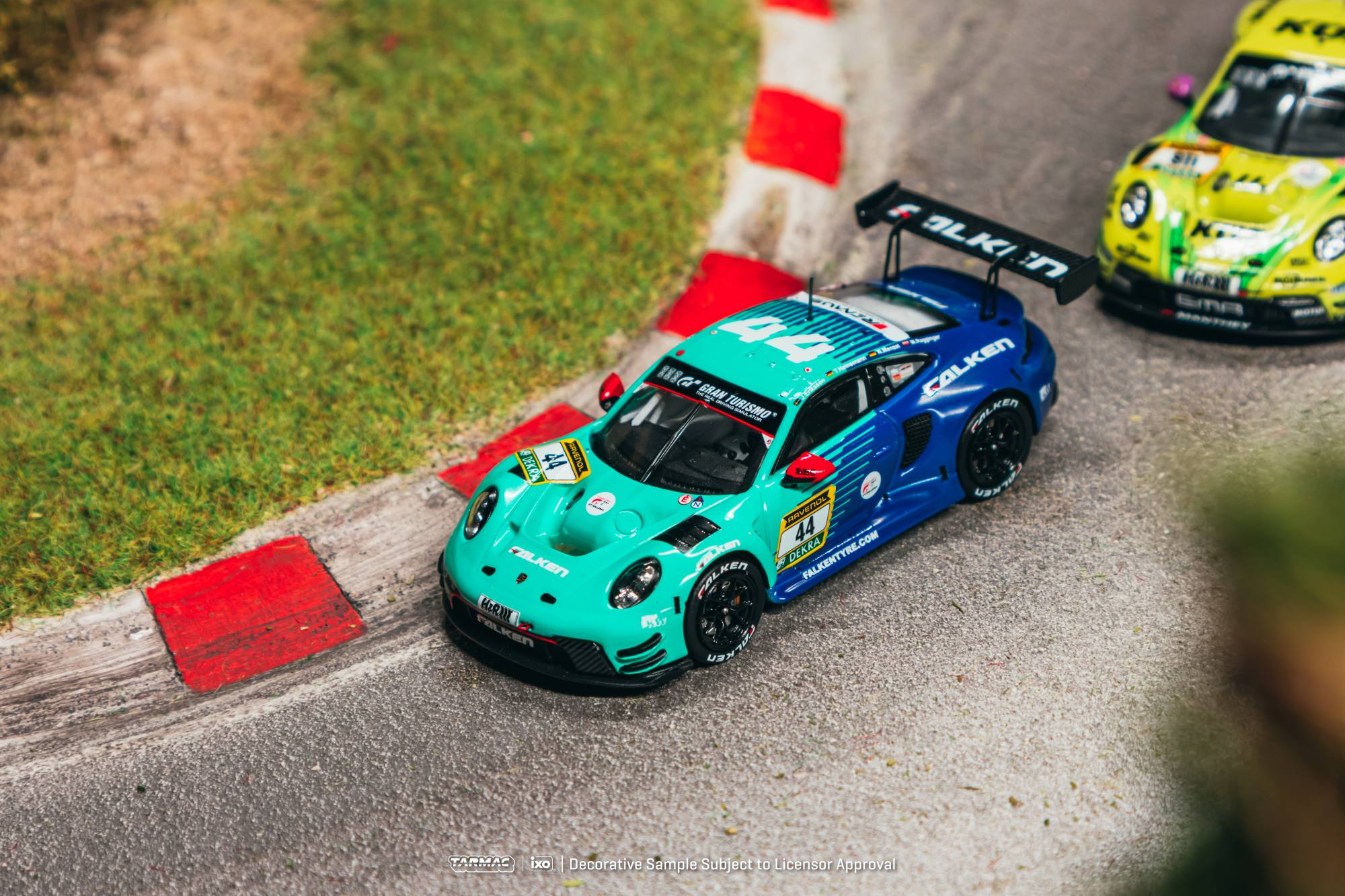 Porsche 911 (992) GT3 R #44 J.Erikssson/T.Heinemann/N.Menzel/M.Ragginger Nürburgring 24H 2024 1:64 Tarmac
