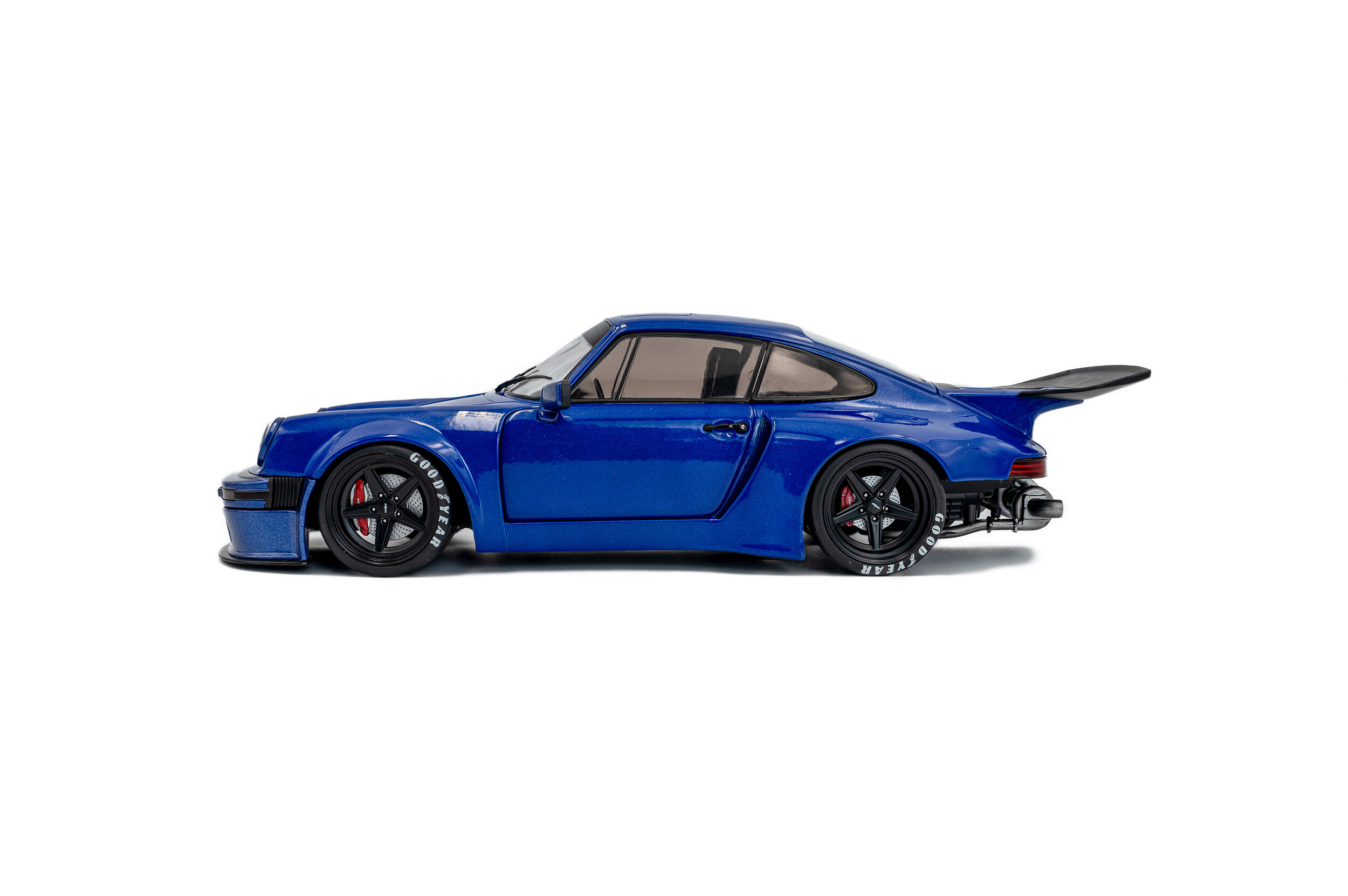 KS-R 2024 dark blue metallic 1:18 Solido