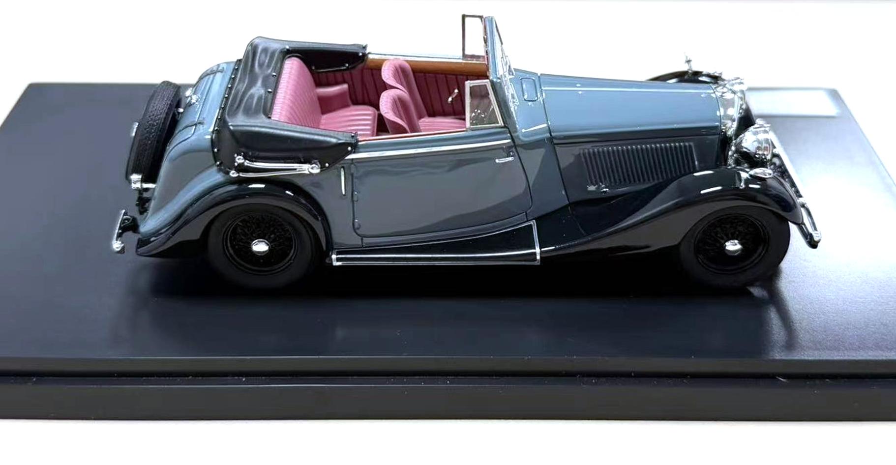 Bentley 4¼ Litre DHC Vanden Plas Cabriolet 1939 grey/black 1:43 Matrix Scale Models