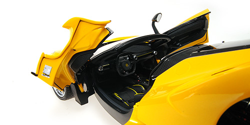Ferrari LaFerrari Aperta yellow 1:18 B.B.R.