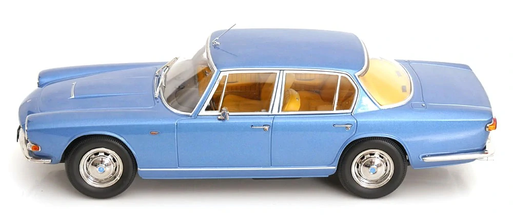 Maserati Quattroporte I 1965 light blue metallic 1:18 KK Scale