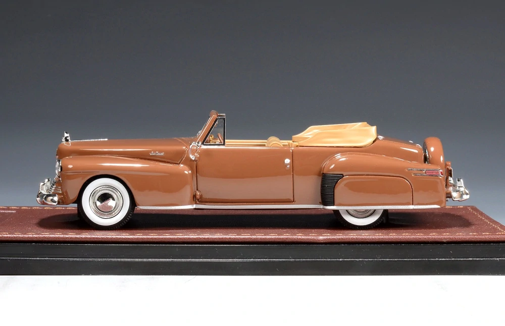 Lincoln Continental Cabriolet Open Roof 1942 Chetwyn beige 1:43 GLM Models