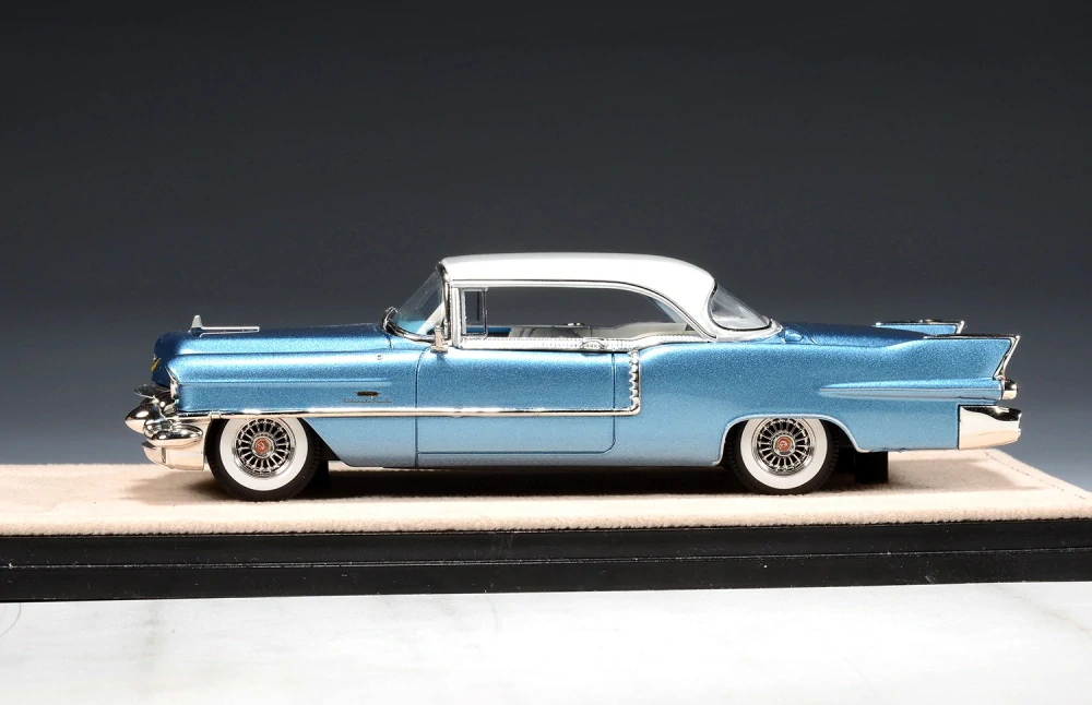 Cadillac Eldorado Seville 1956 Bahama blue metallic/white 1:43 Stamp Models