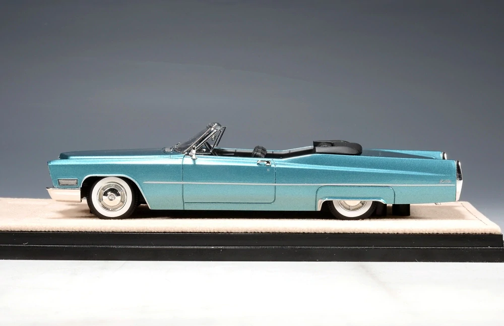 Cadillac De Ville Convertible Open Roof 1967 Capri aqua metallic 1:43 Stamp Models