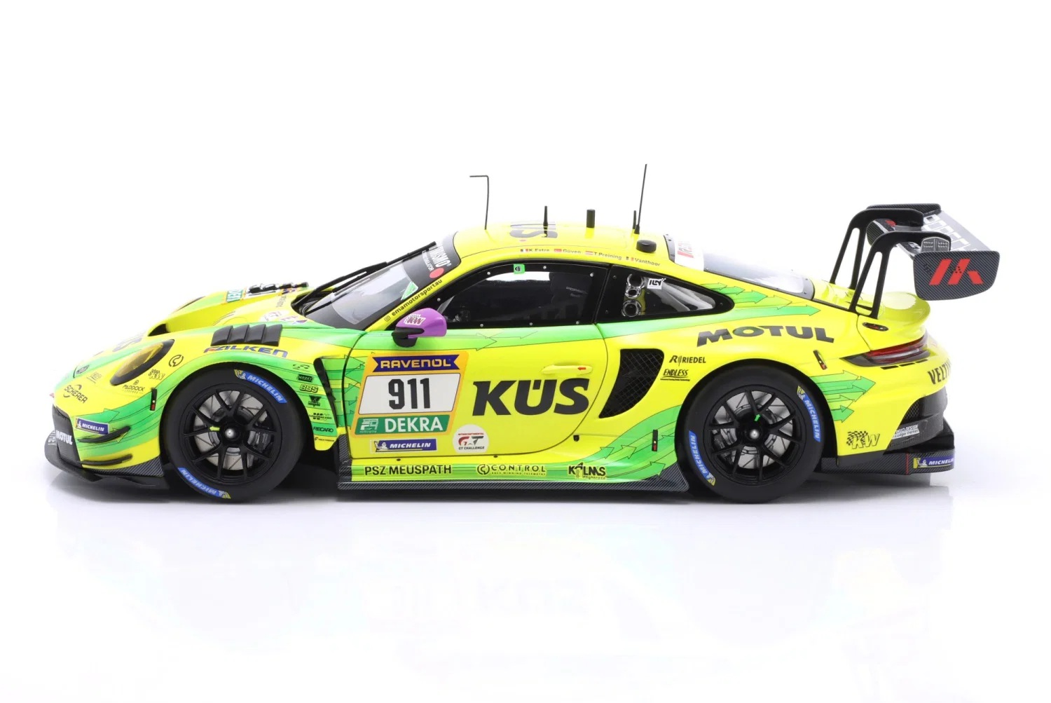Porsche 911 GT3 R Manthey Grello #911 Vanthoor/Preining/Estre/Güven 2nd 24H Nürburgring 2024 1:18 Minichamps