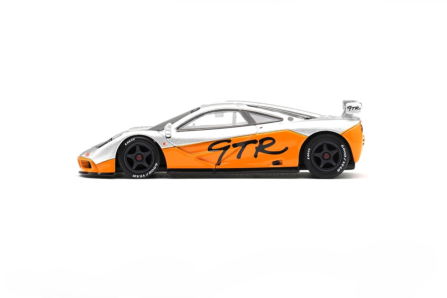 McLaren F1 GTR Presentation 1995 silver/orange 1:64 Mini GT