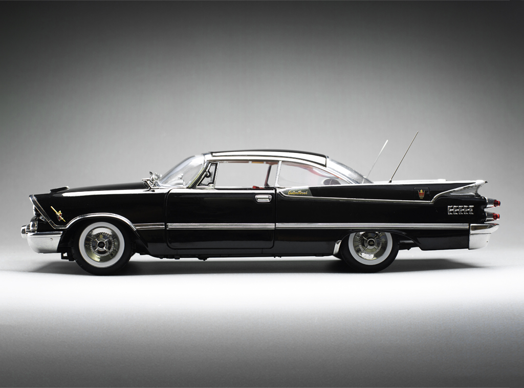 Dodge Custom Royal Lancer Hard Top 1959 jet black 1:18 Sun Star