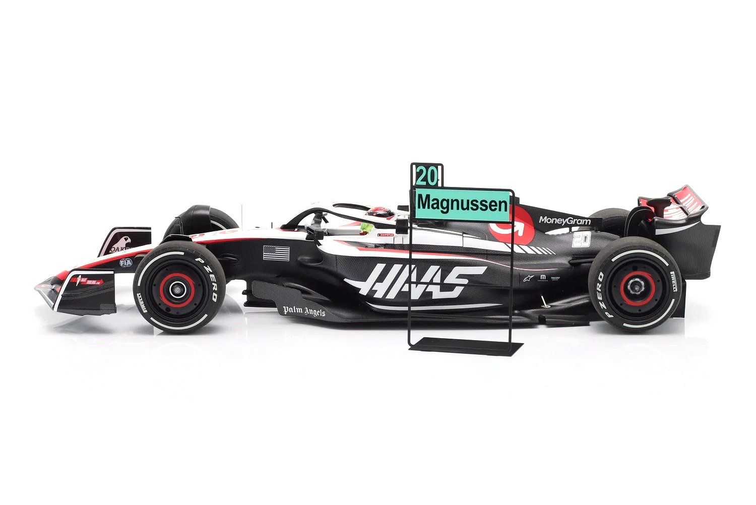 Moneygram HAAS F1 Team VF-23 K.Magnussen Saudi Arabia GP 2023 1:18 Minichamps 