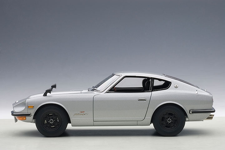 Nissan Fairlady Z432 1969 silver 1:18 AUTOart