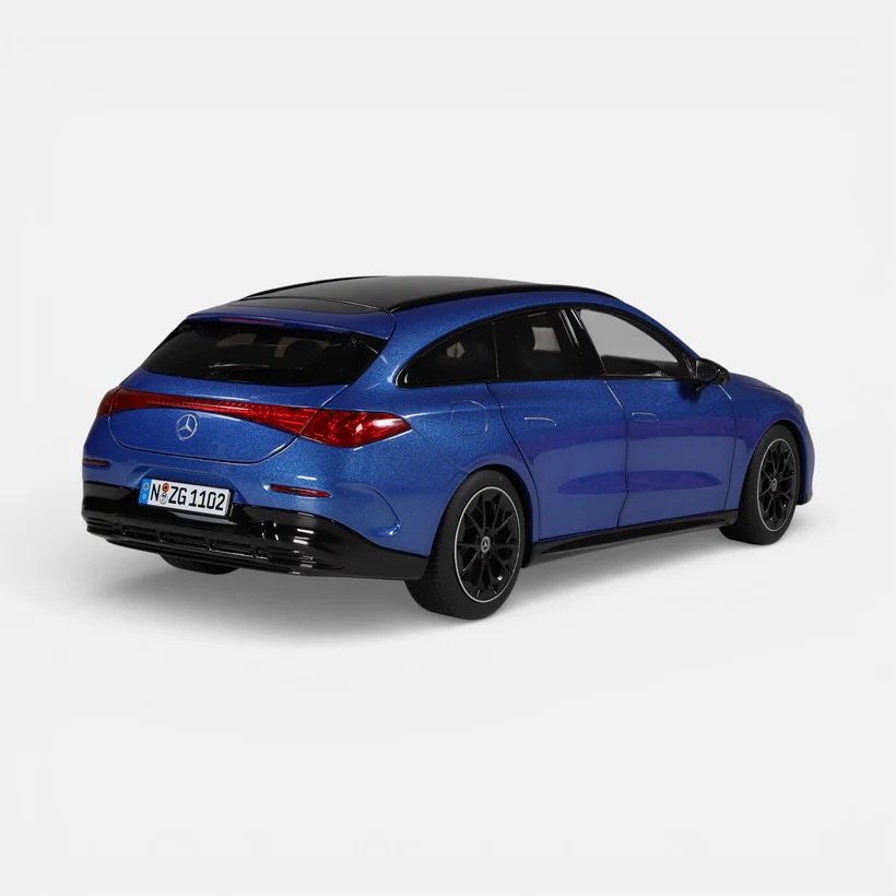 Mercedes-Benz CLA Shooting Brake EQ clear blue 1:18 NZG