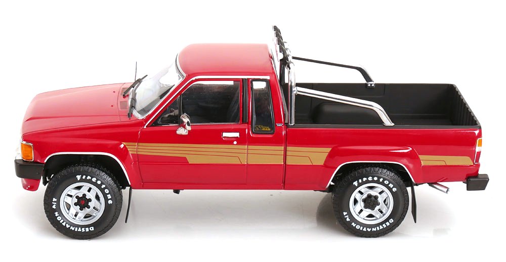 Toyota Hilux Xtra Cab 4x4 1985 red 1:18 KK Scale