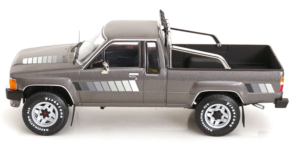 Toyota Hilux Xtra Cab 4x4 1985 Greymetallic 1:18 KK Scale