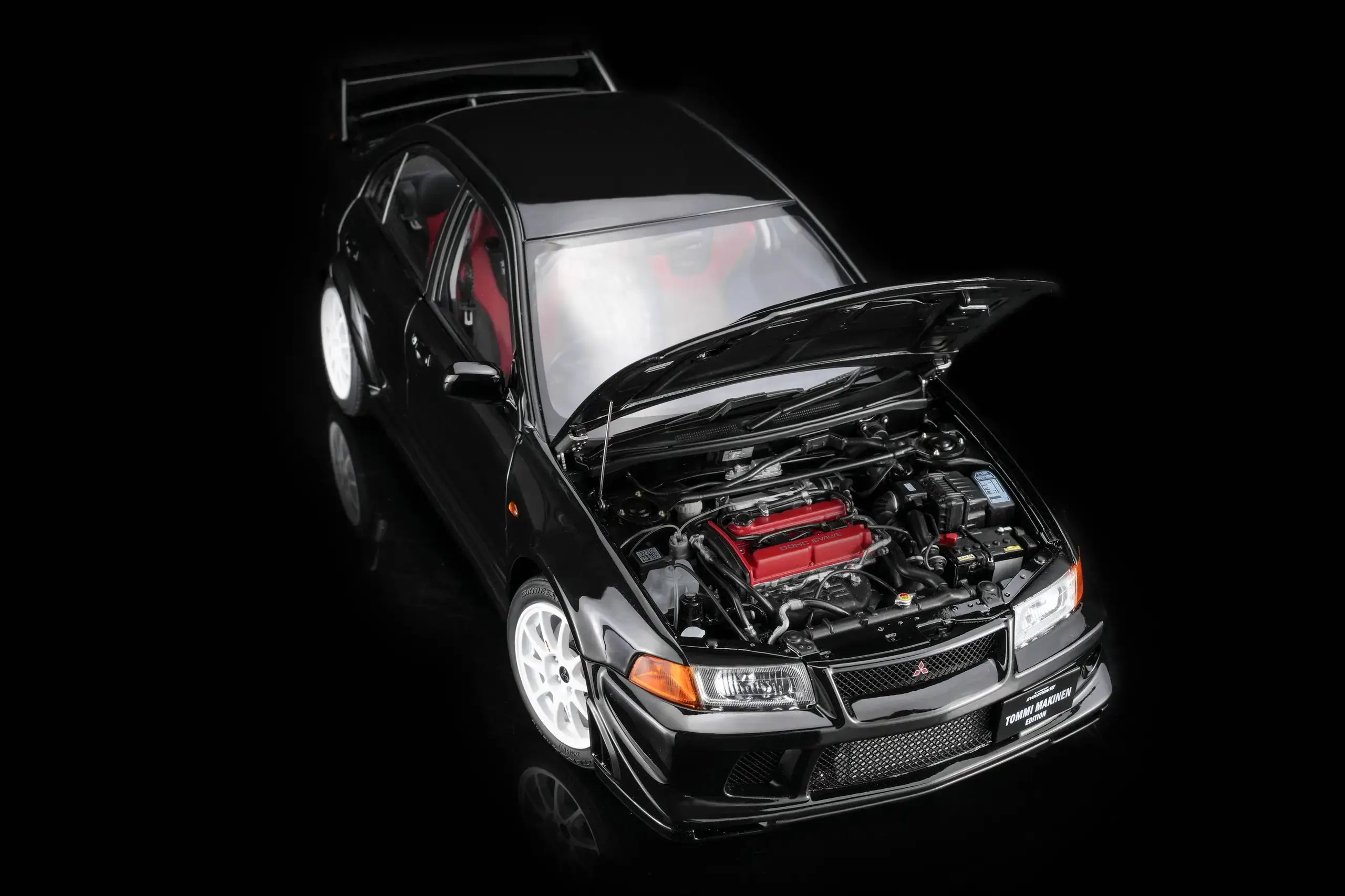 Mitsubishi Lancer EVO VI GSR Tommy Makinen Edition 2000 black 1:18 Motorhelix