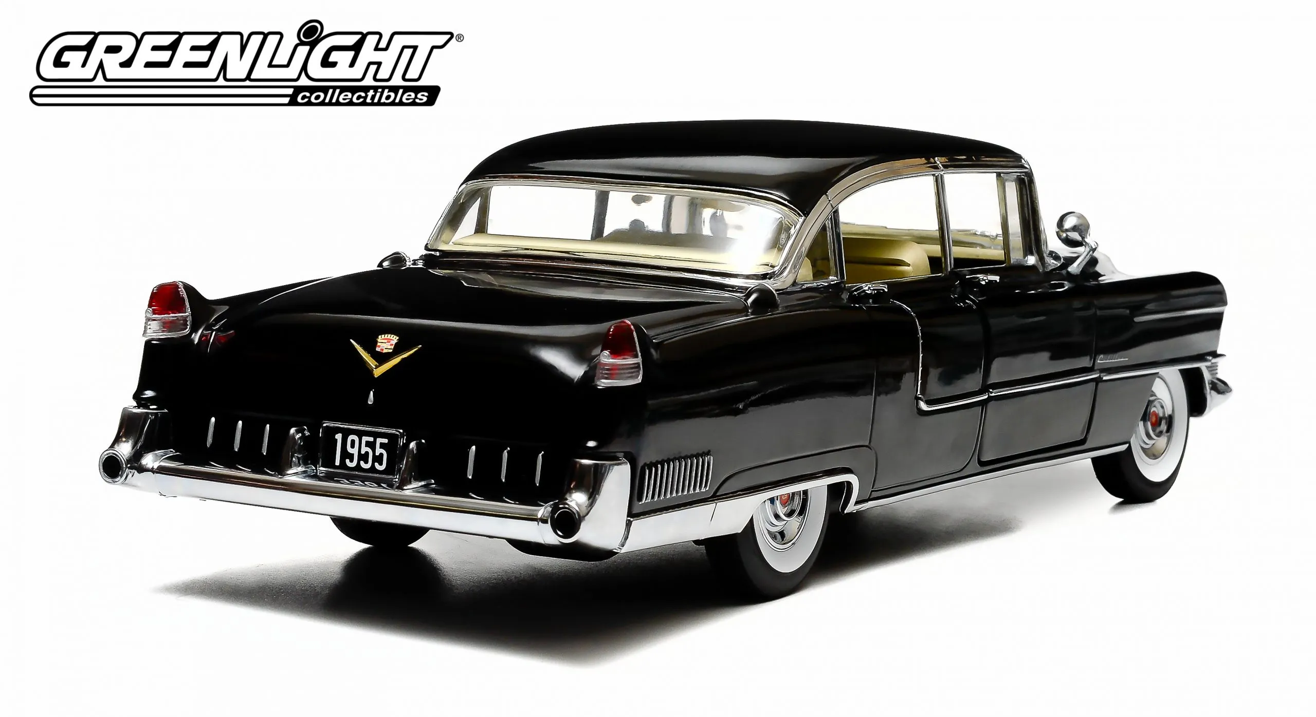 Cadillac Fleetwood Series 60 1955 black 1:18 Greenlight