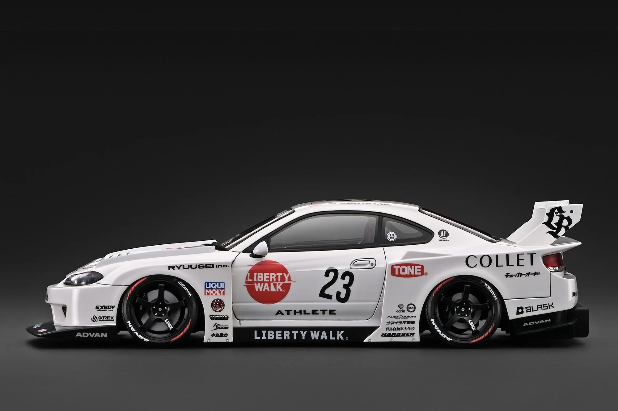 LB-Super Silhouette S15 Silvia white 1:18 Ignition Model