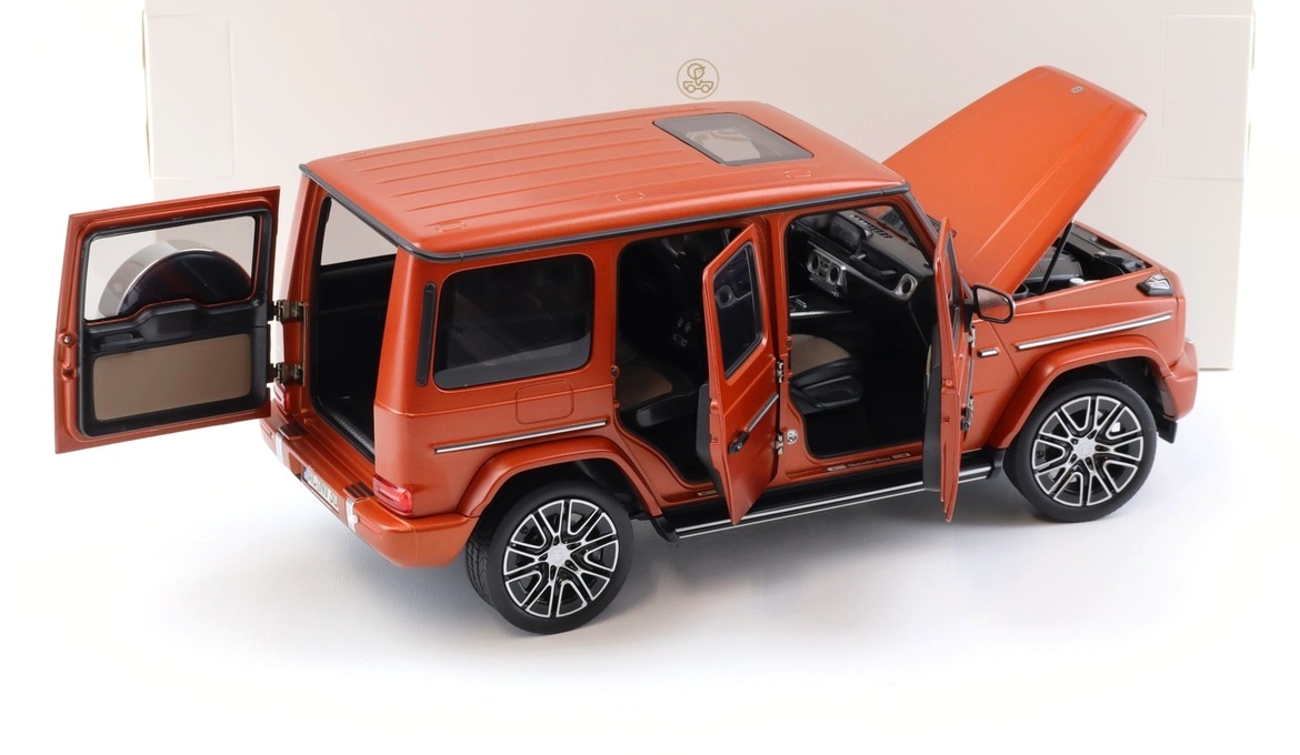 Mercedes-Benz G 2024 copper orange matt 1:18 Norev