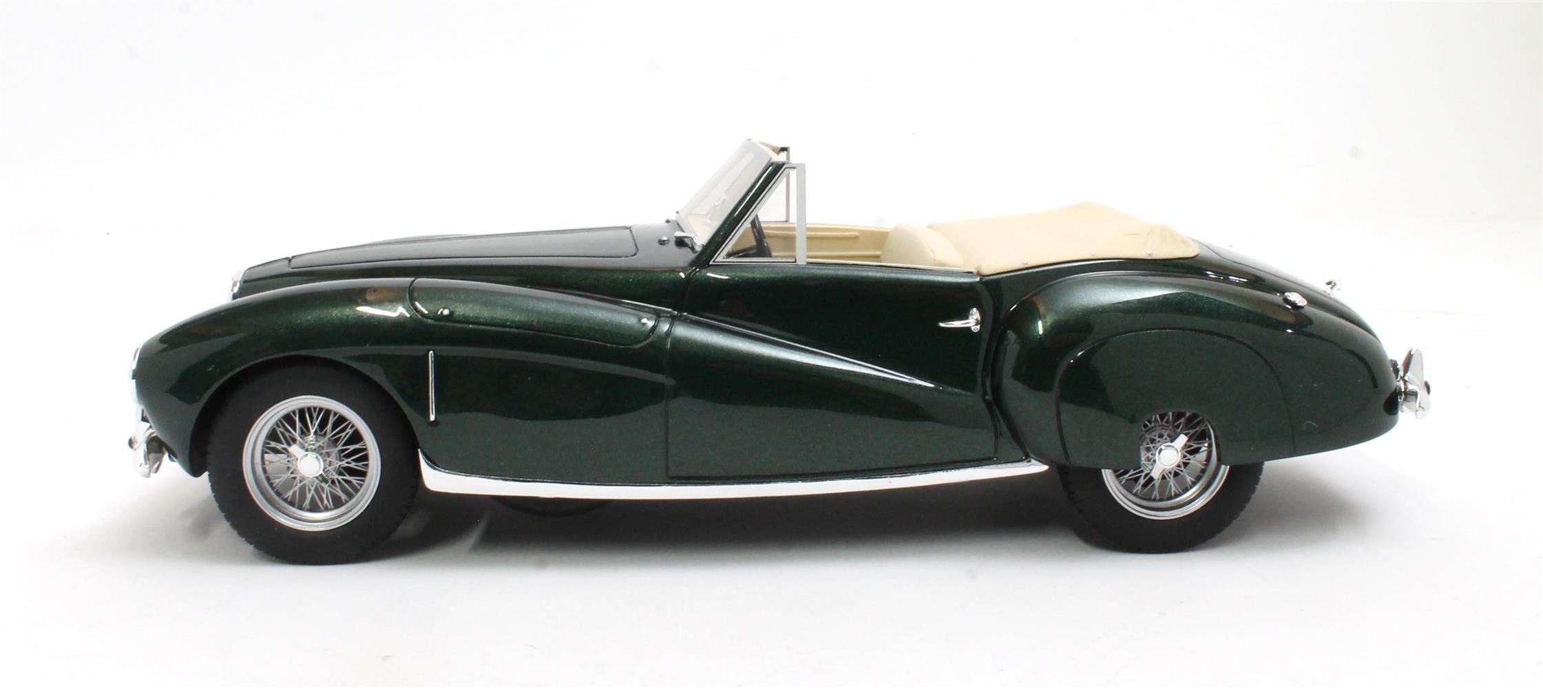 Aston Martin 2L Sports Spider Cabriolet Open 1949 green metallic 1:18 Cult Scale Models