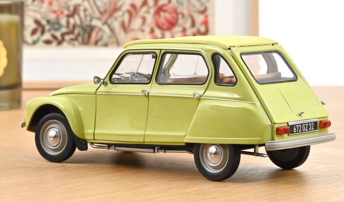 Citroën Dyane 6 1970 calabre yellow 1:18 Norev