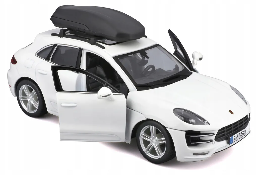 Porsche Macan + Cargo Roof Box 2013 white 1:24 Bburago