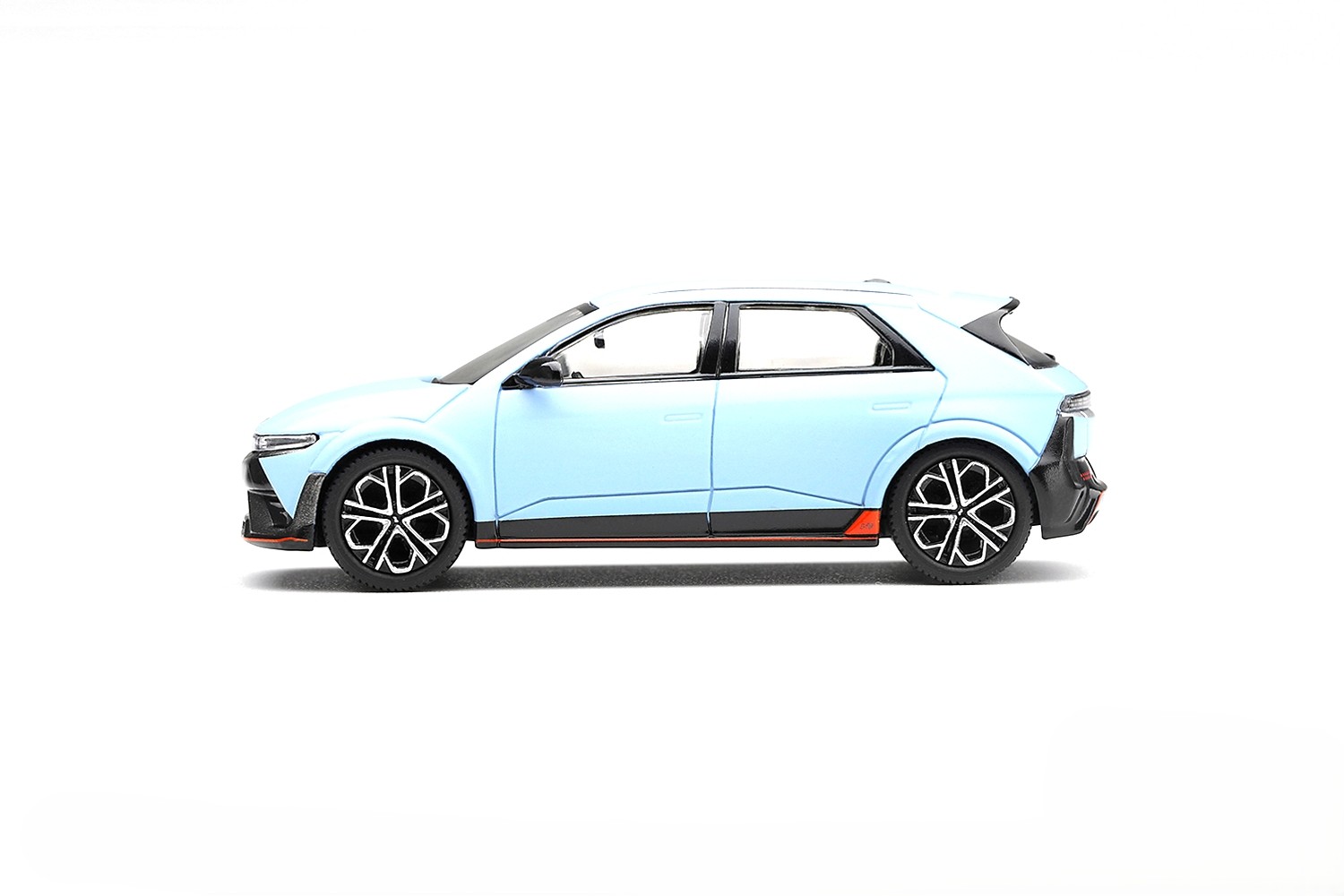Hyundai Ioniq 5 N Performance blue matt 1:64 Mini GT