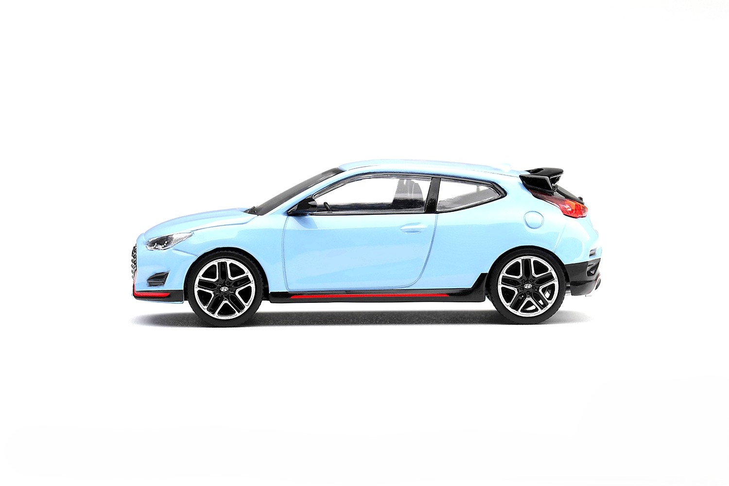 Hyundai Veloster N Performance blue 1:64 Mini GT