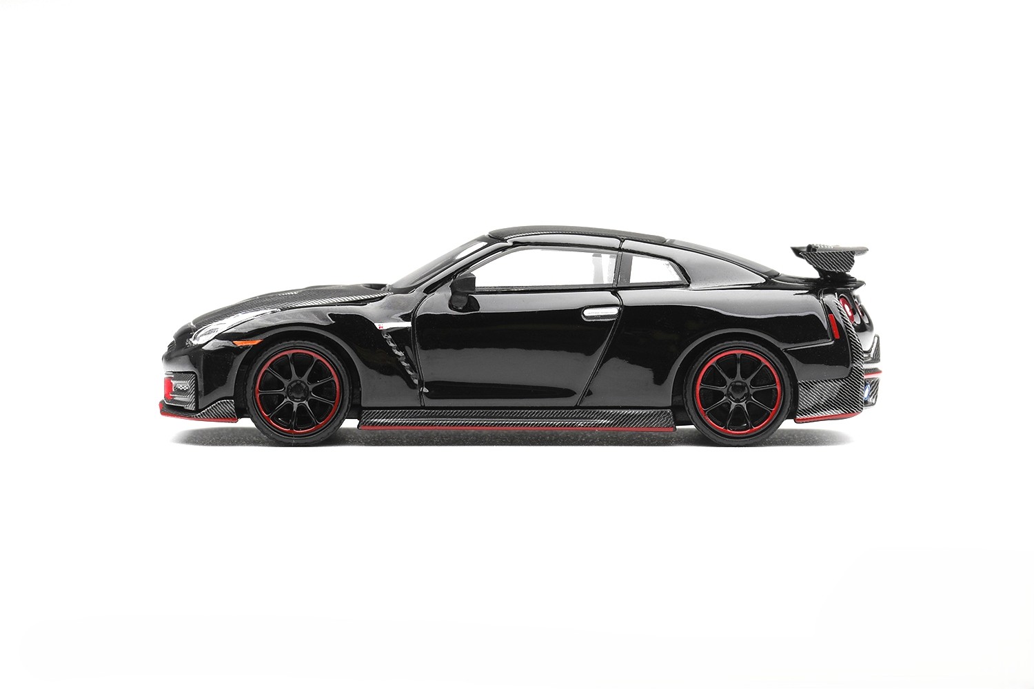 Nissan GT-R R35 Nismo 2024 black 1:64 Mini GT
