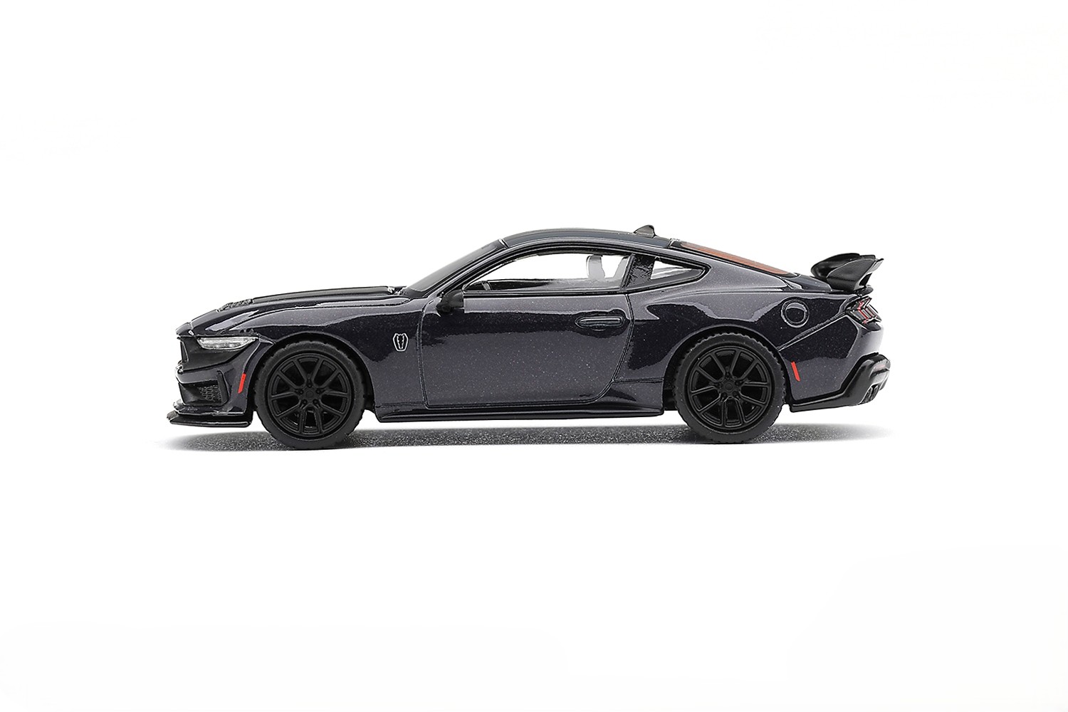 Ford Mustang Dark Horse 2025 blue ember 1:64 Mini GT