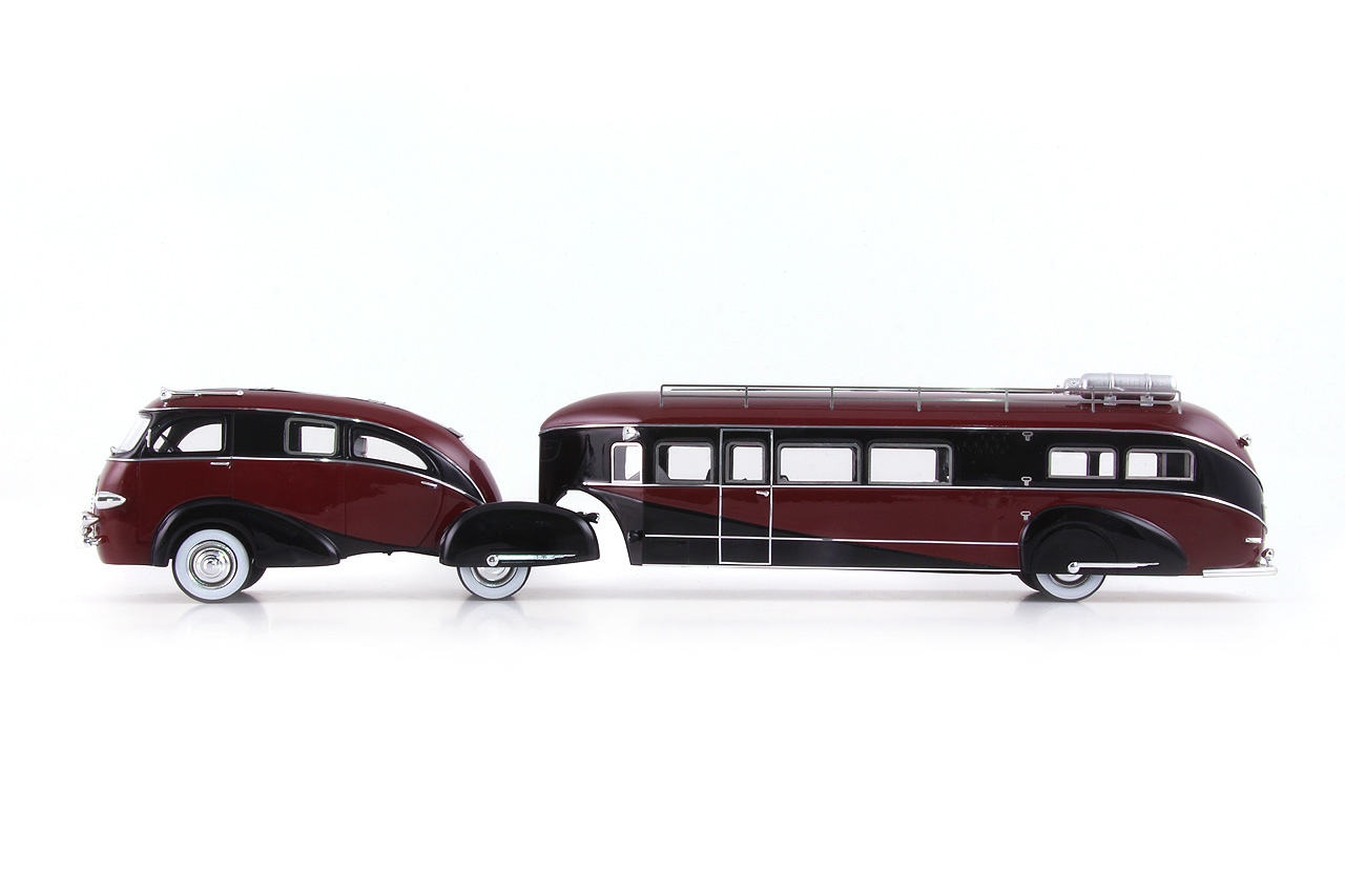 Zephir Land Yacht 1936 red/black 1:43 AutoCult